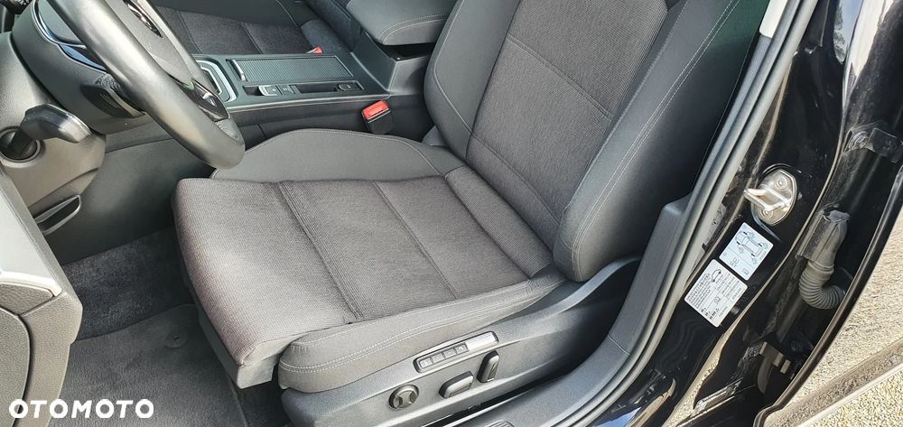 Volkswagen Passat 2.0 TDI SCR (BlueMotion Technology) DSG Highline - 32