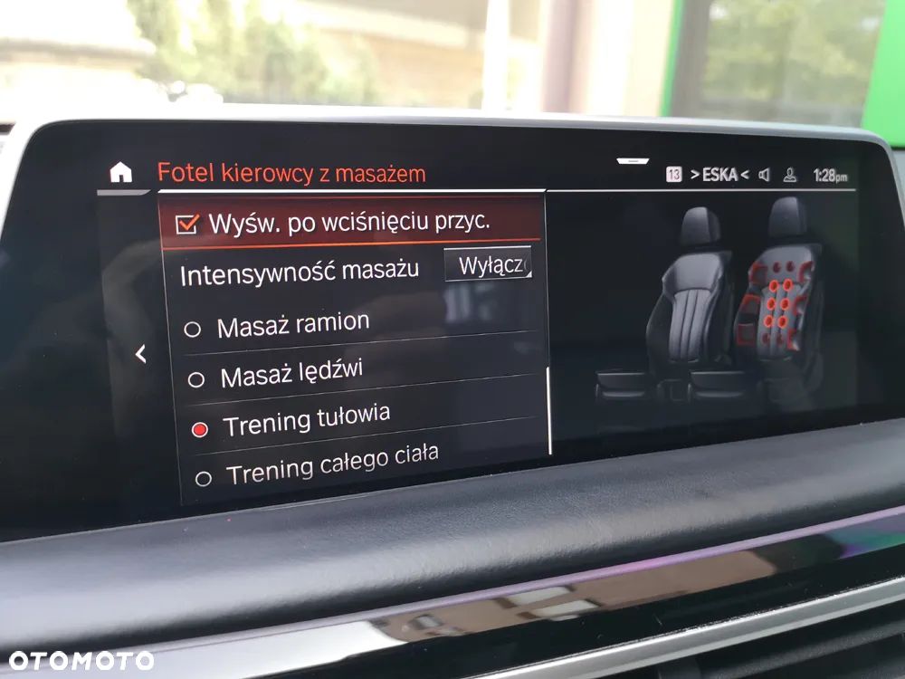 BMW Seria 7 750i xDrive sport - 27