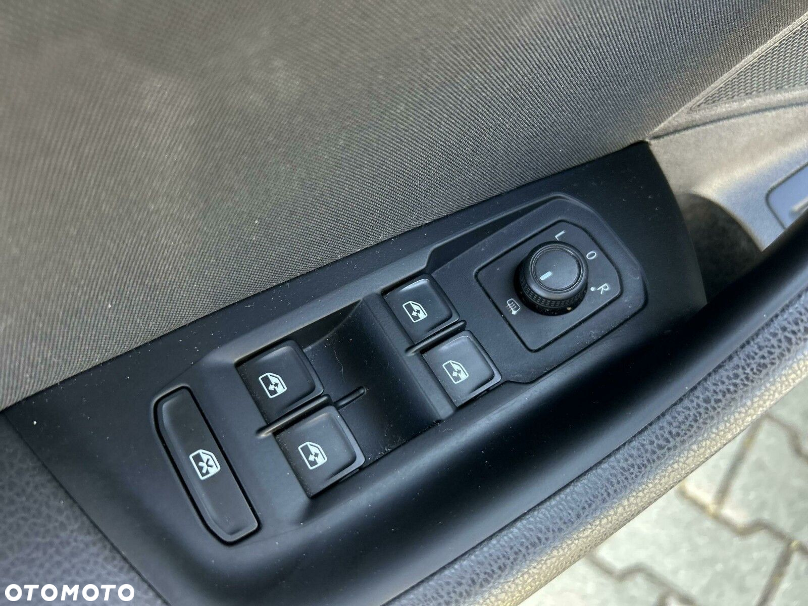 Volkswagen Passat 2.0 TSI Business DSG - 18