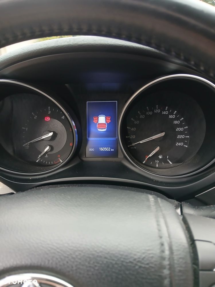 Toyota Avensis - 11