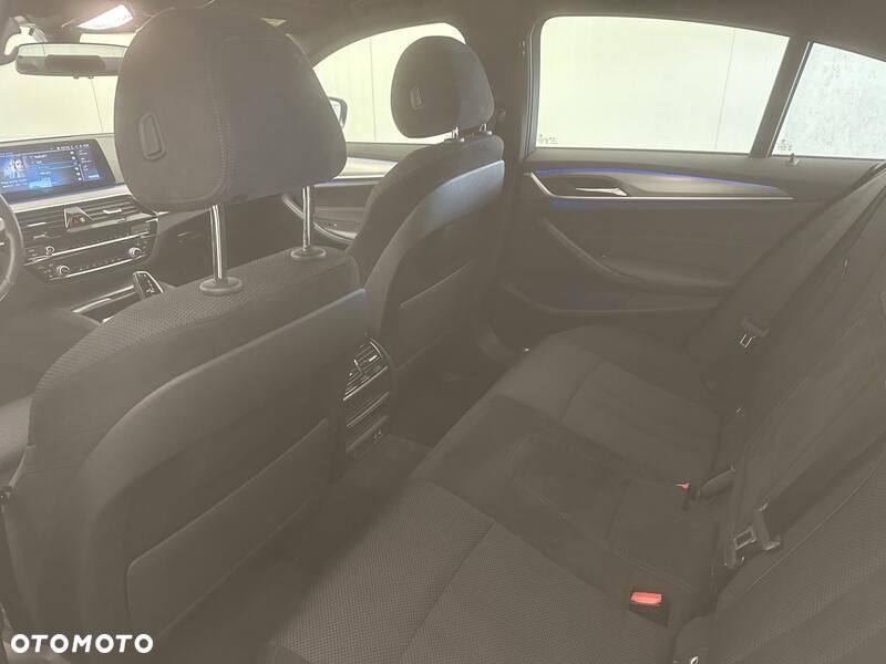 BMW Seria 5 - 22