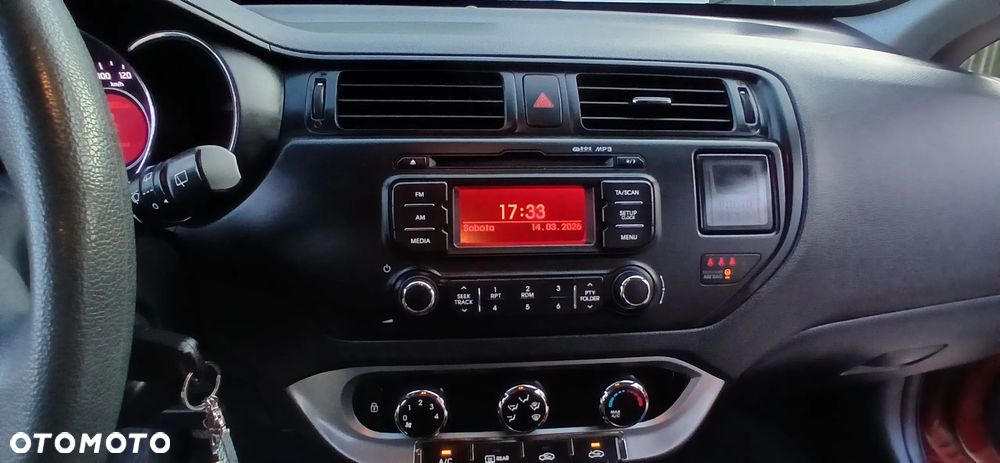 Kia Rio 1.4 crdi L - 27