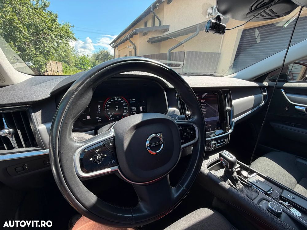 Volvo S90 - 16