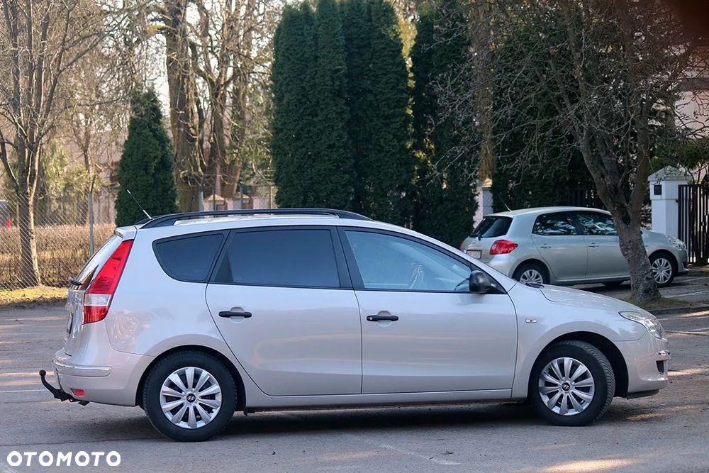 Hyundai i30 1.6 Comfort - 24