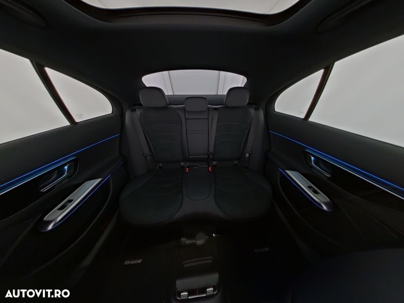 Mercedes-Benz E 300e 4Matic 9G-TRONIC Edition AMG Line - 6