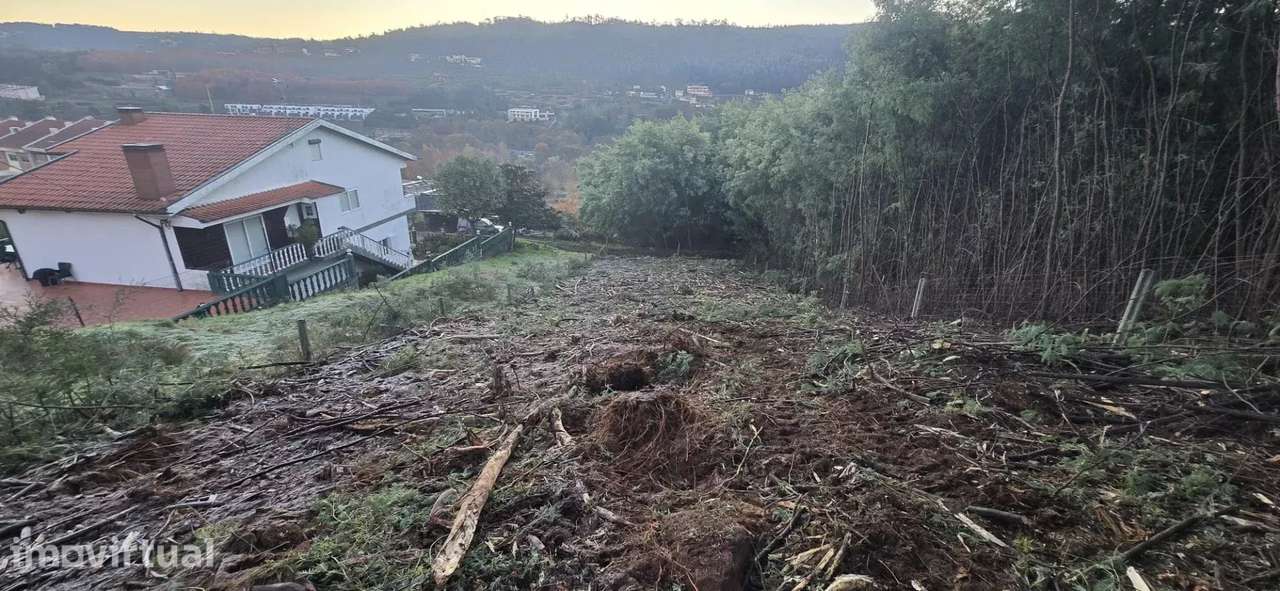 Onde o Sonho Encontra o Espaço Perfeito — Terreno Exclusivo no Coração - Grande imagem: 3/7