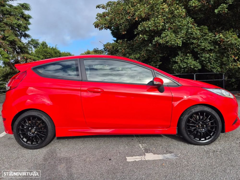 Ford Fiesta 1.6 EcoBoost ST - 3