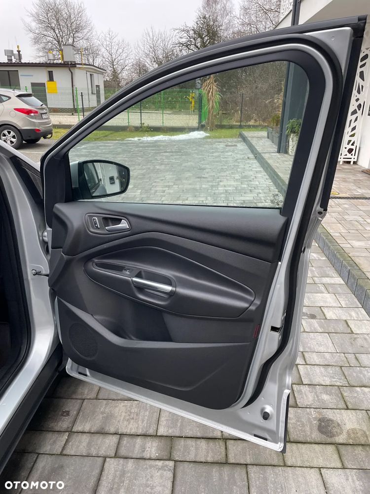 Ford Kuga 2.0 TDCi 4x4 Trend - 13