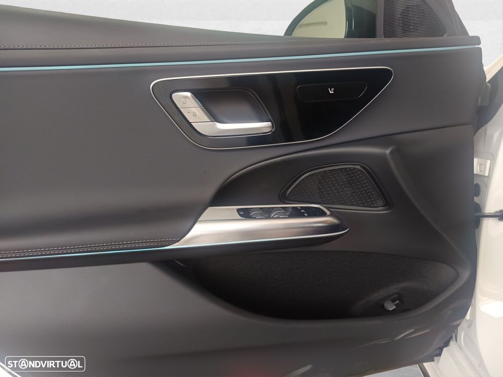 Mercedes-Benz E 300 de - 13