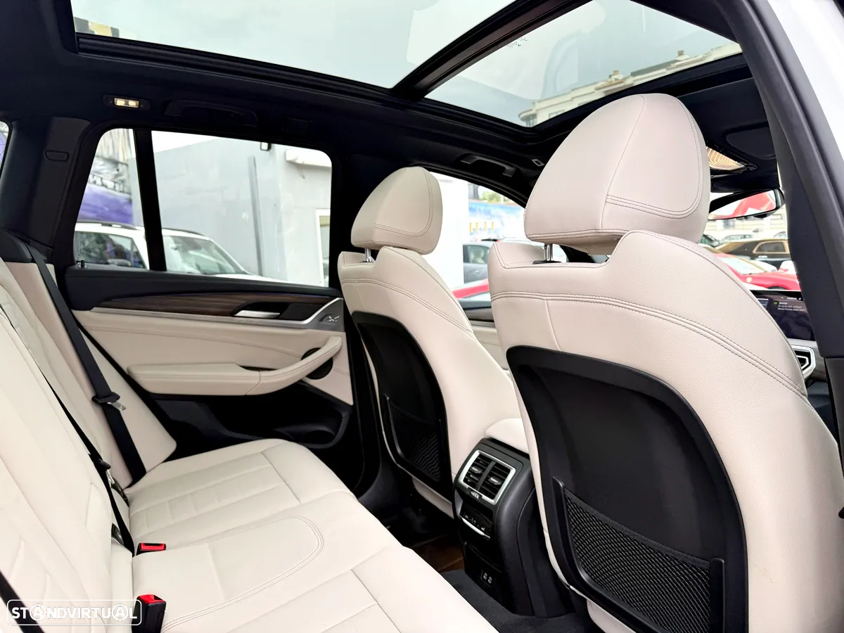 BMW iX3 Inspiring - 34