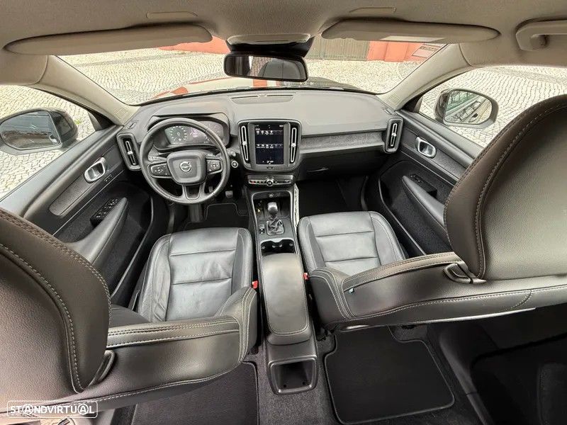 Volvo XC 40 2.0 D3 Momentum Core - 17