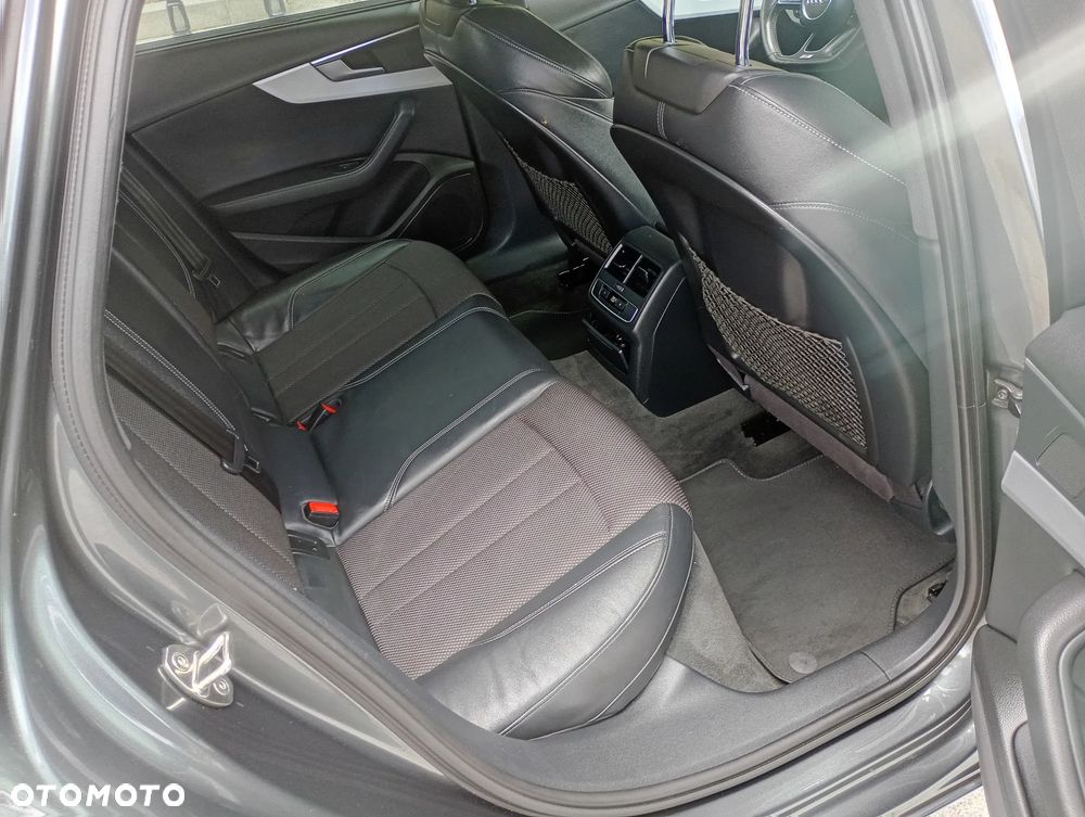 Audi A4 Avant 2.0 TDI DPF clean diesel S line Sportpaket - 26