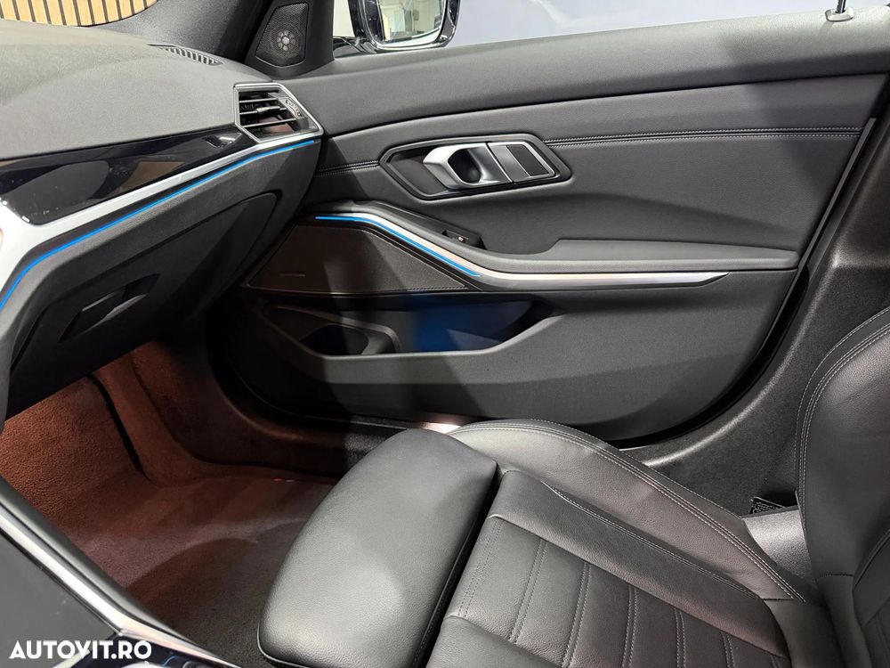 BMW Seria 3 330e xDrive AT PHEV - 33