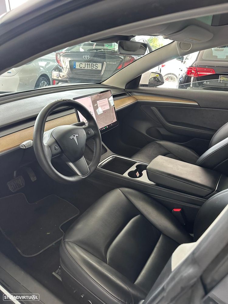 Tesla Model 3 Standard Range Plus RWD - 11