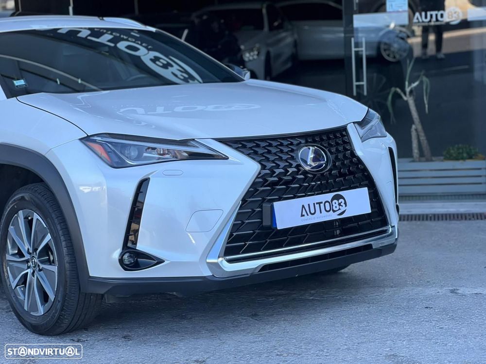 Lexus UX 300e Luxury - 3