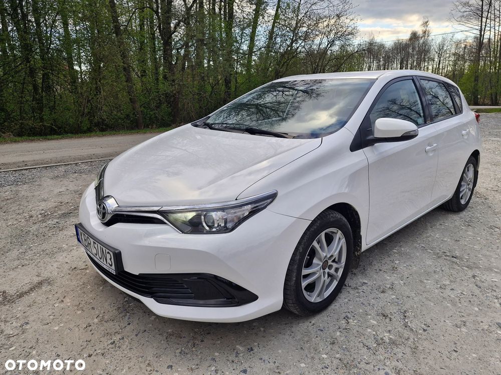 Toyota Auris 1.4 D-4D Active - 5