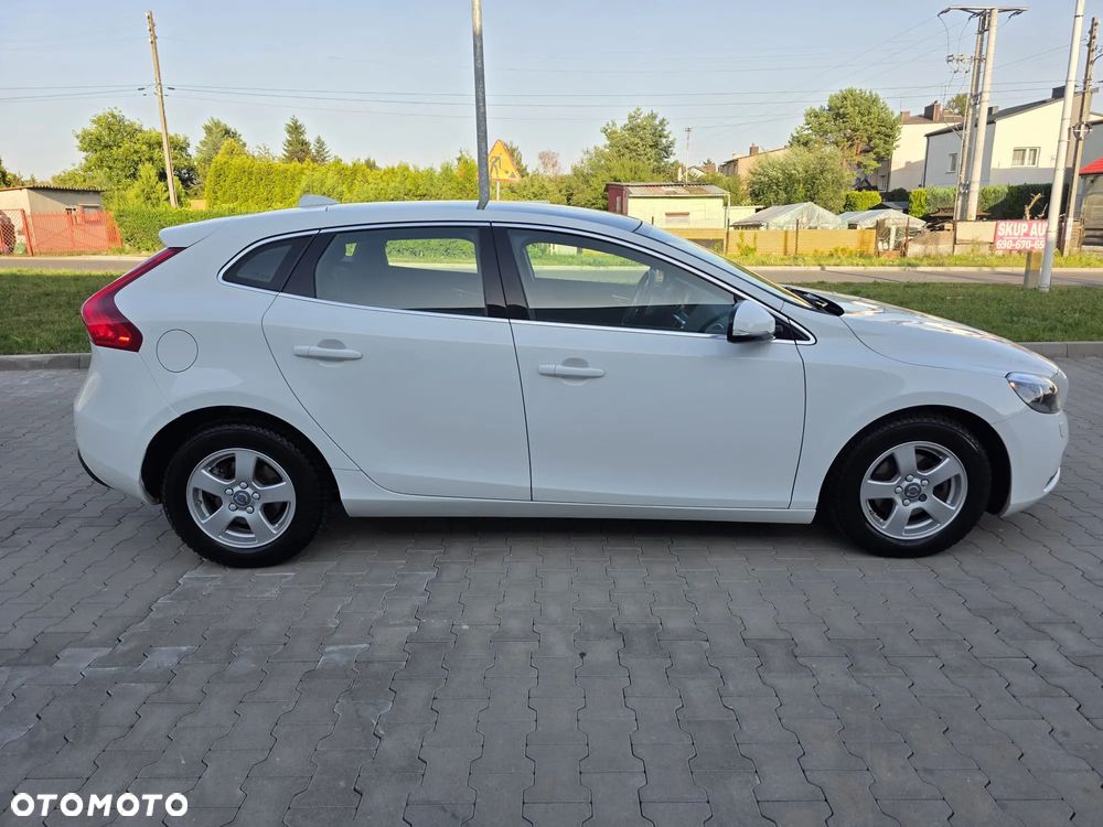Volvo V40 D2 - 6