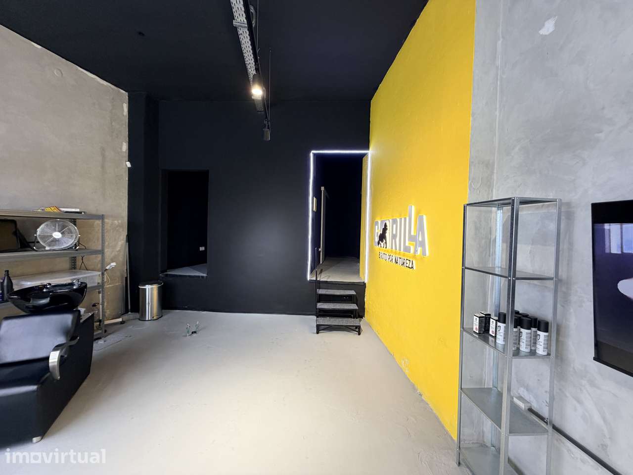 Trespasse de Barbearia no Cento do Porto - Grande imagem: 2/10