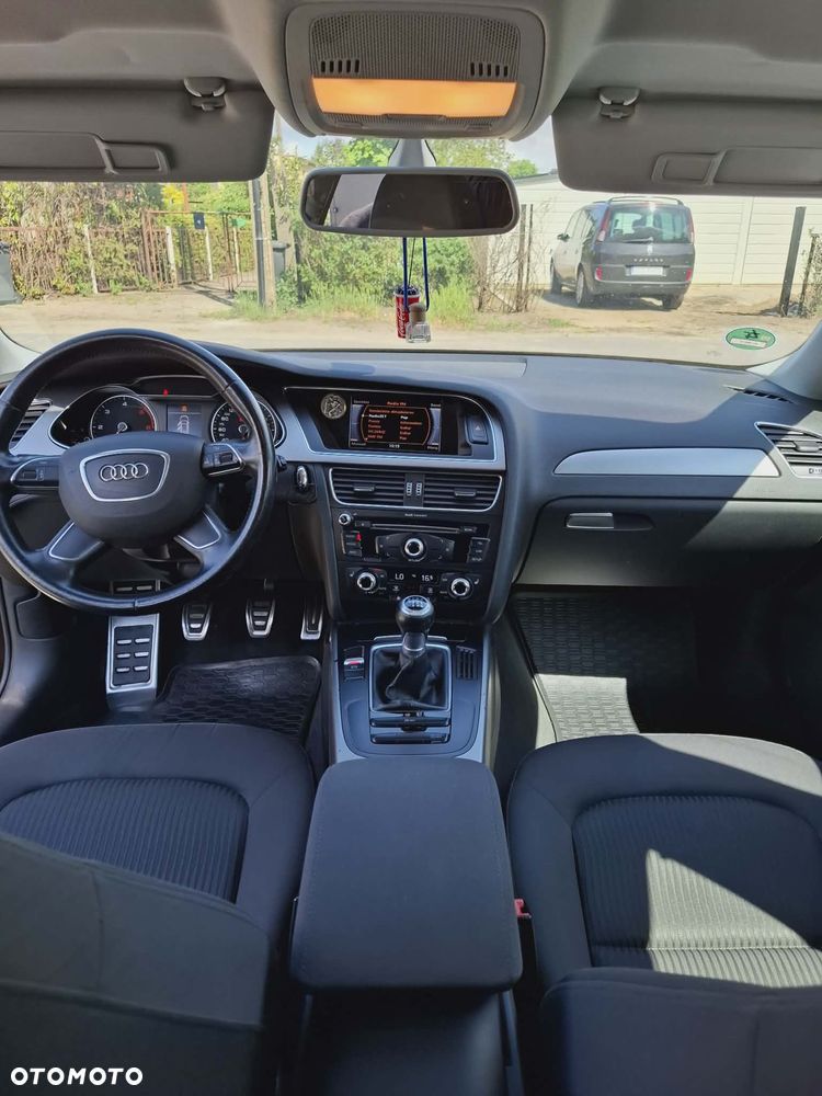 Audi A4 Avant 2.0 TDI DPF Ambiente - 6