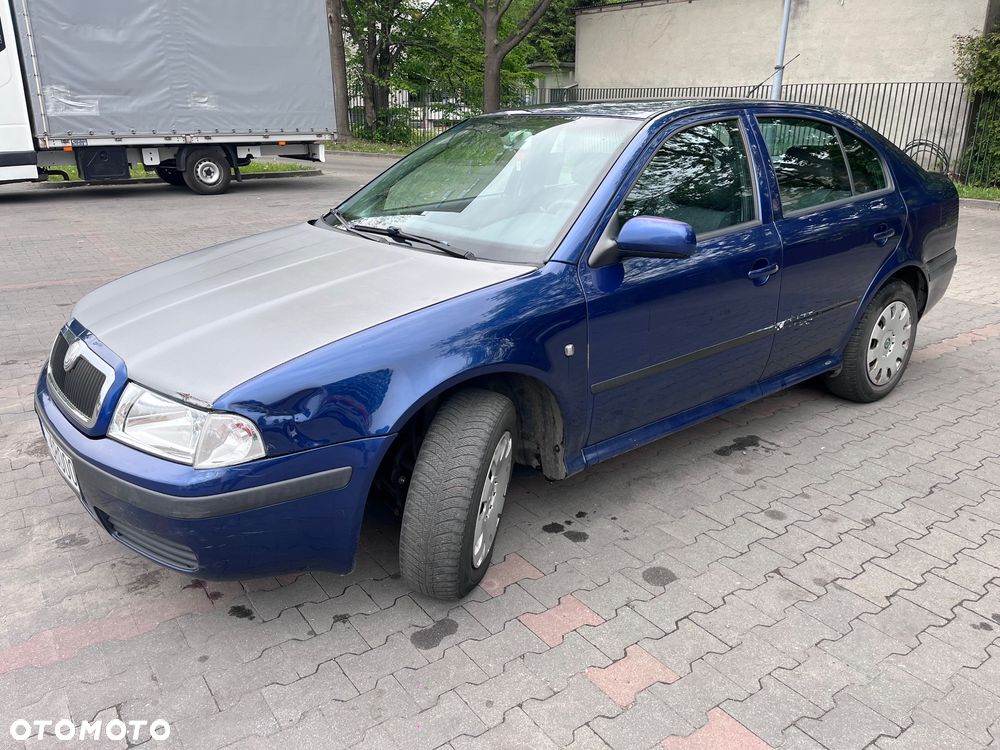 Skoda Octavia 1.6 Tour - 4