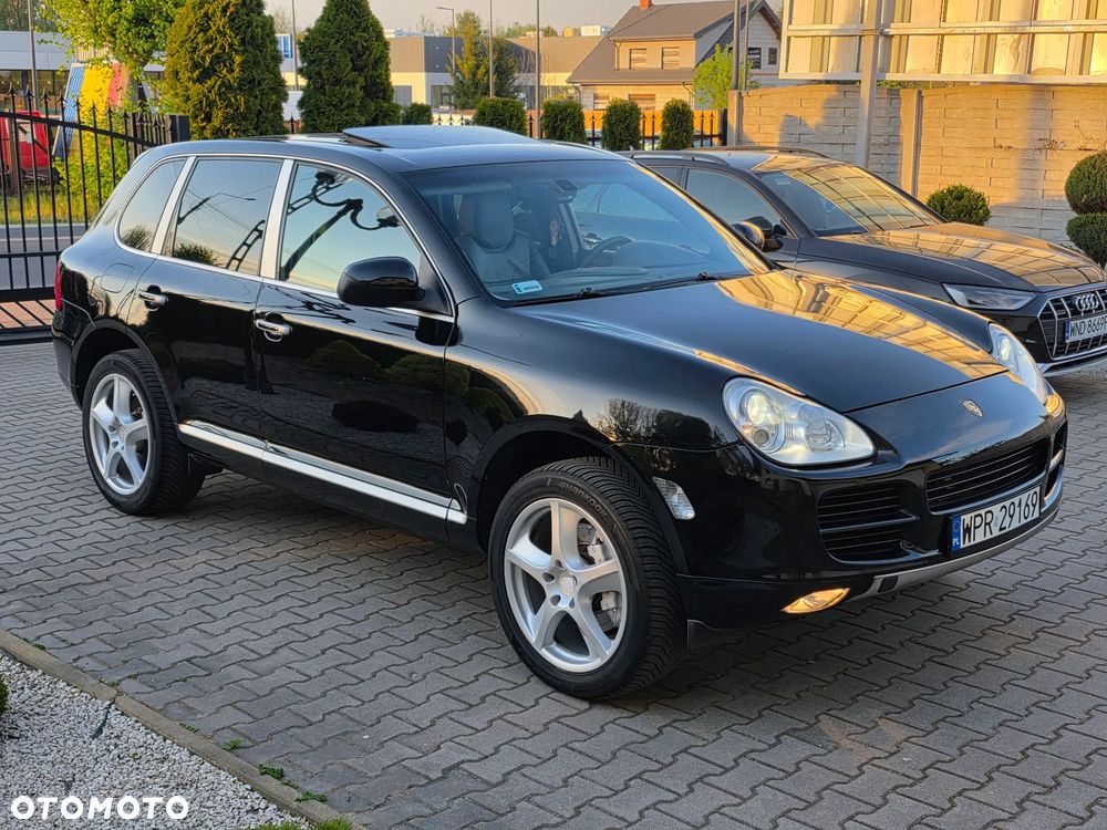 Porsche Cayenne - 4