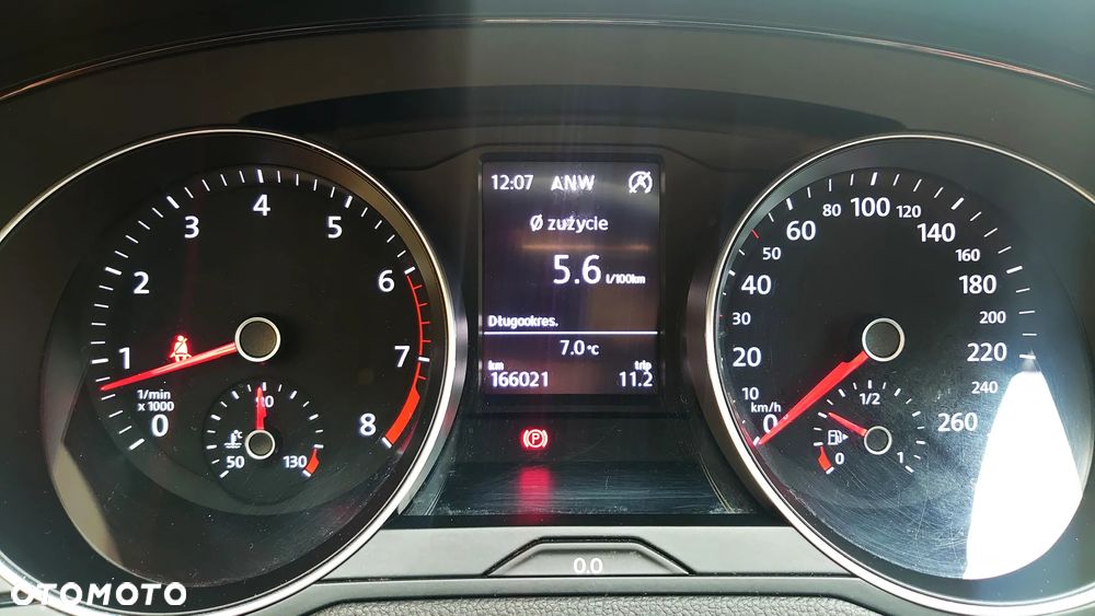 Volkswagen Passat 1.4 TSI BMT Trendline - 14