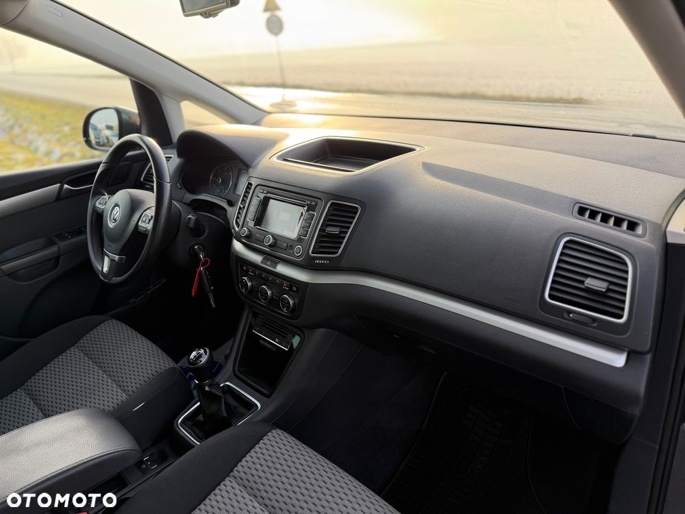 Volkswagen Sharan 2.0 TDI BlueMotion Technology Comfortline - 26