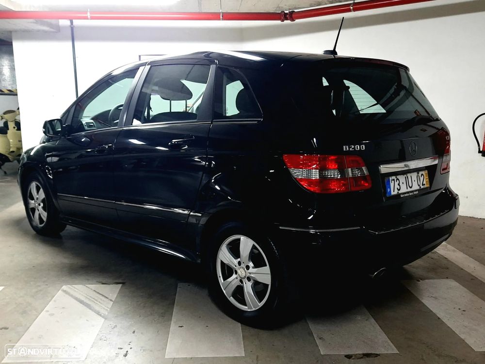 Mercedes-Benz B 200 CDI - 2