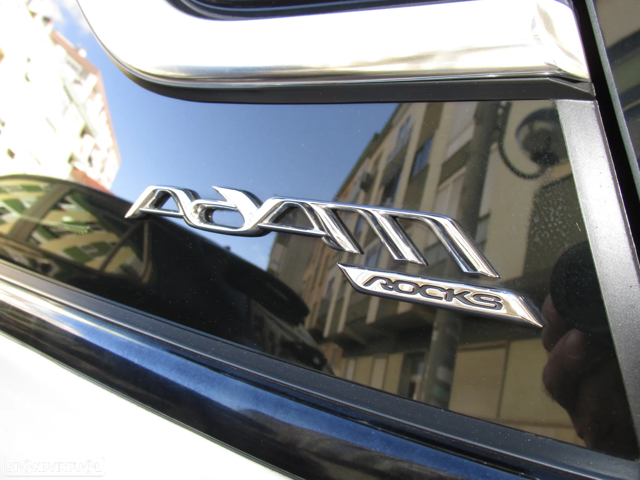 Opel Adam 1.0 T Rocks - 3