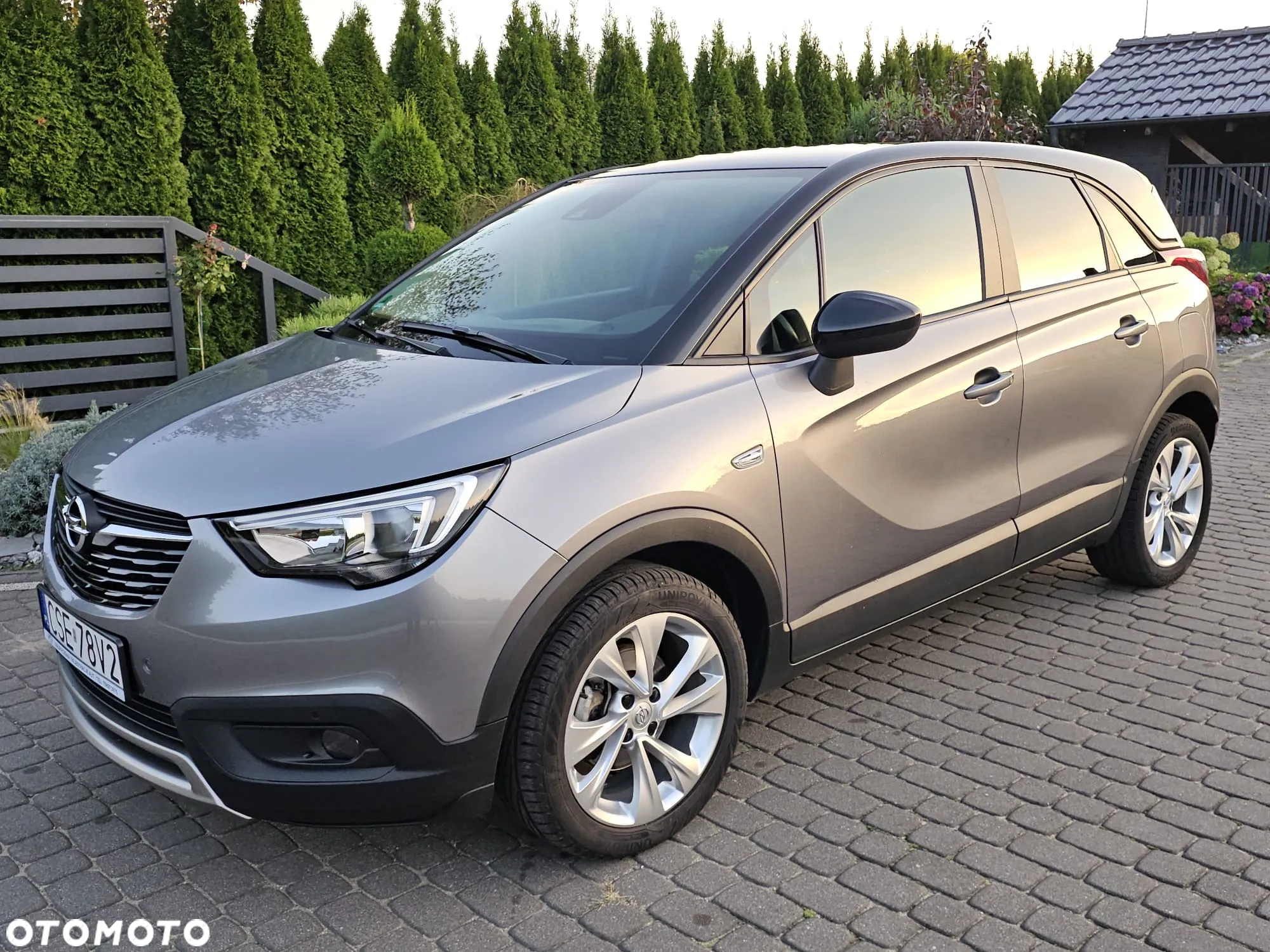 Opel Crossland X 1.2 T Enjoy S&S - 8