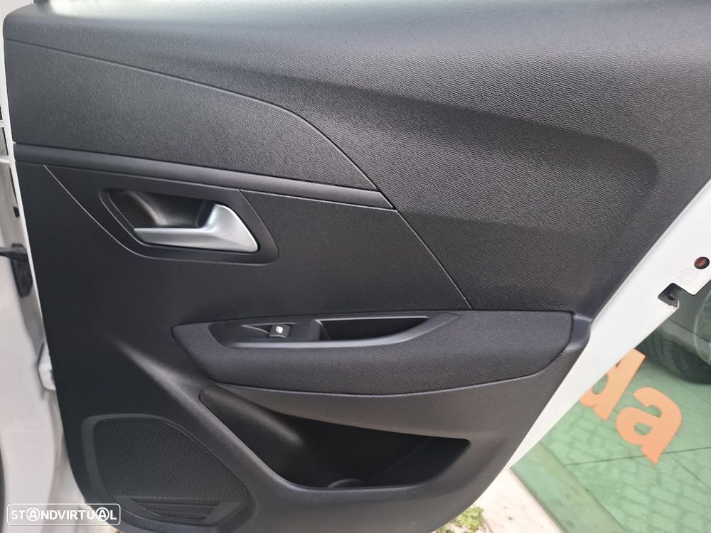 Peugeot 208 PureTech 75 Active - 37