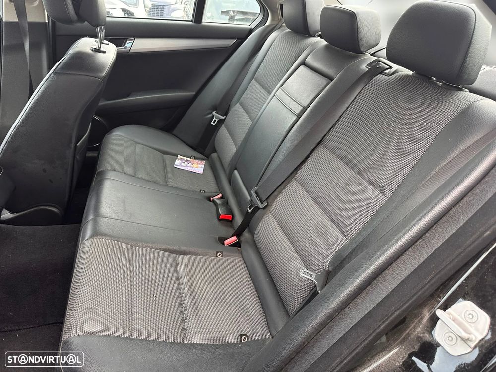 MERCEDES-BENZ Classe C Sedan (W204) C 220 CDI 2.2 Diesel 170 cv / 125 kW 2007 - 2008 OM 646.811, para peças - 6