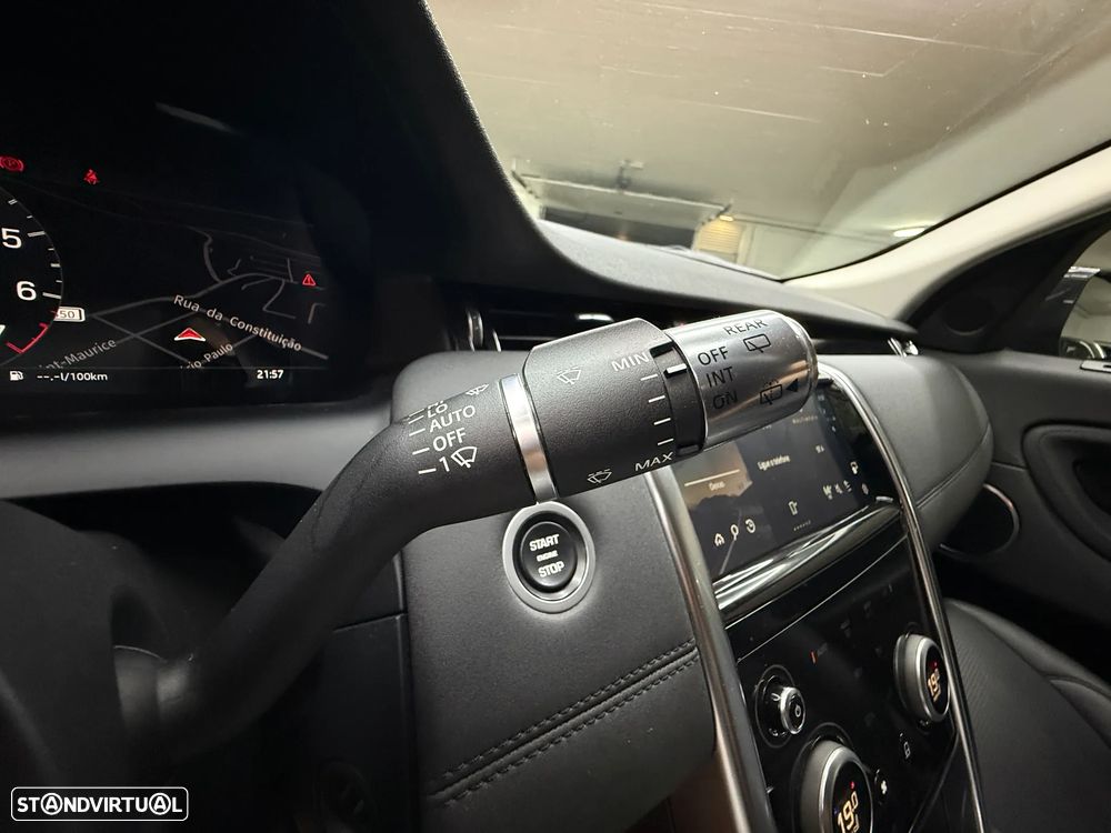 Land Rover Discovery Sport P300e - 39