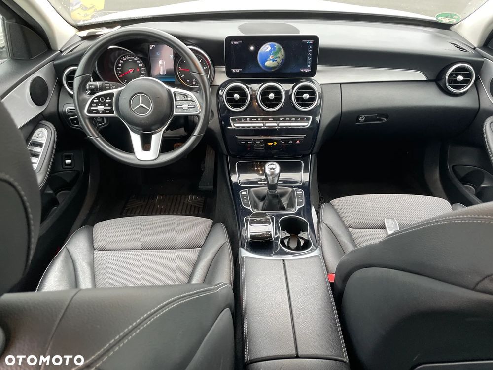 Mercedes-Benz Klasa C 180 d Exclusive - 5