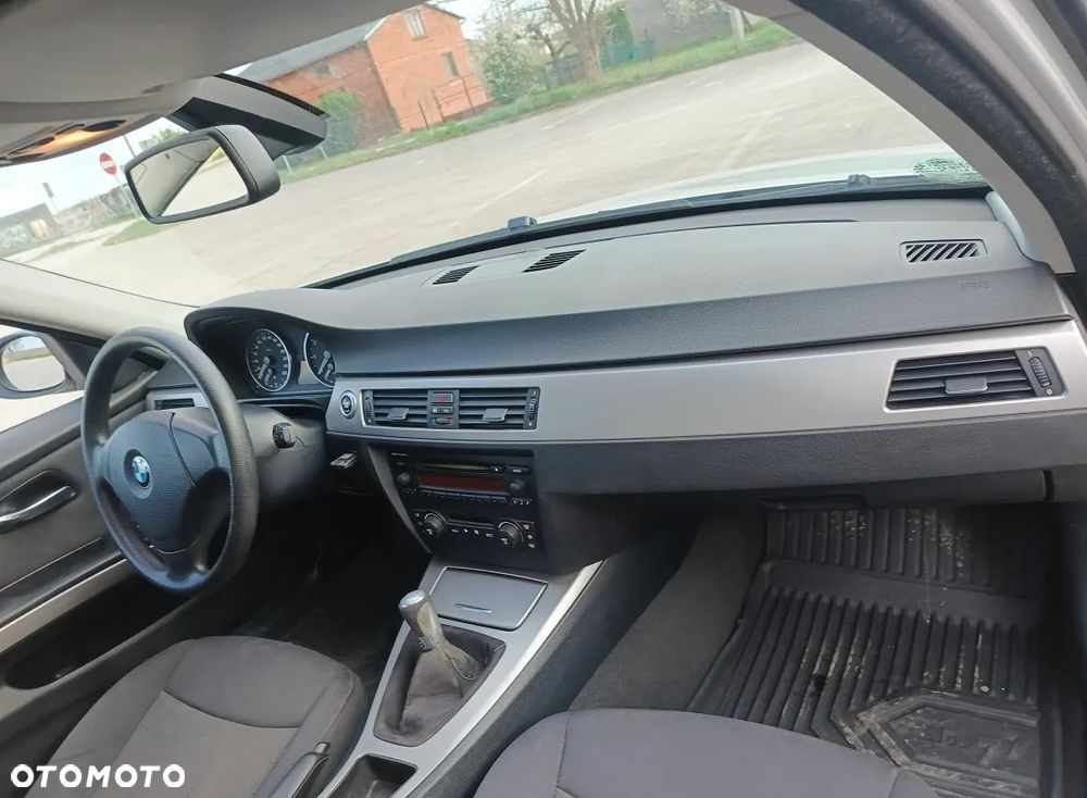BMW Seria 3 - 13