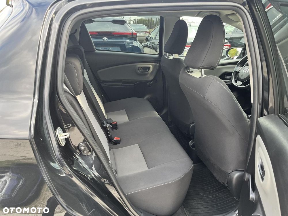 Toyota Yaris - 18