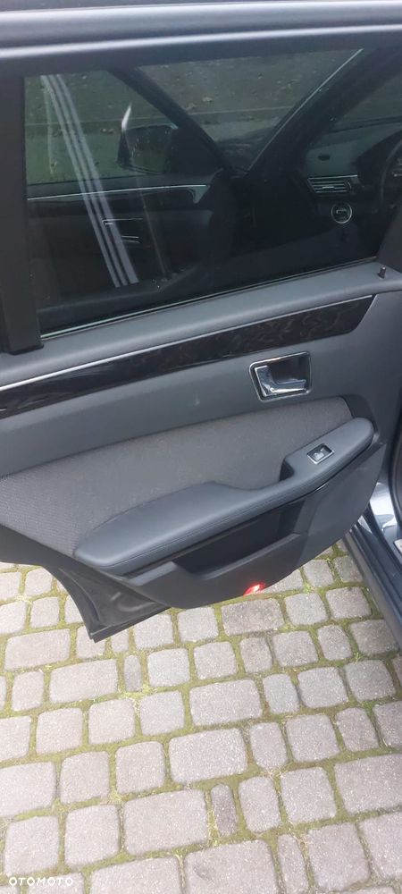 Mercedes-Benz Klasa E - 15