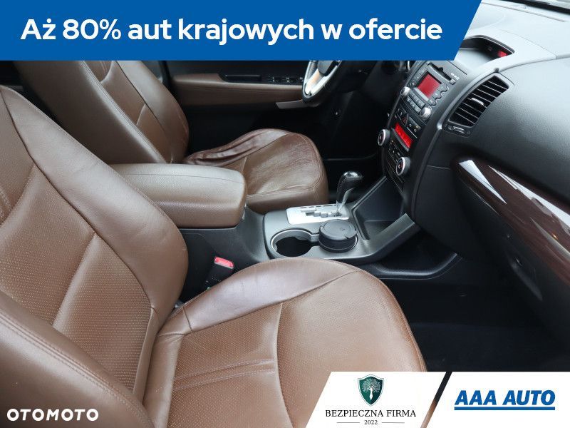 Kia Sorento - 11