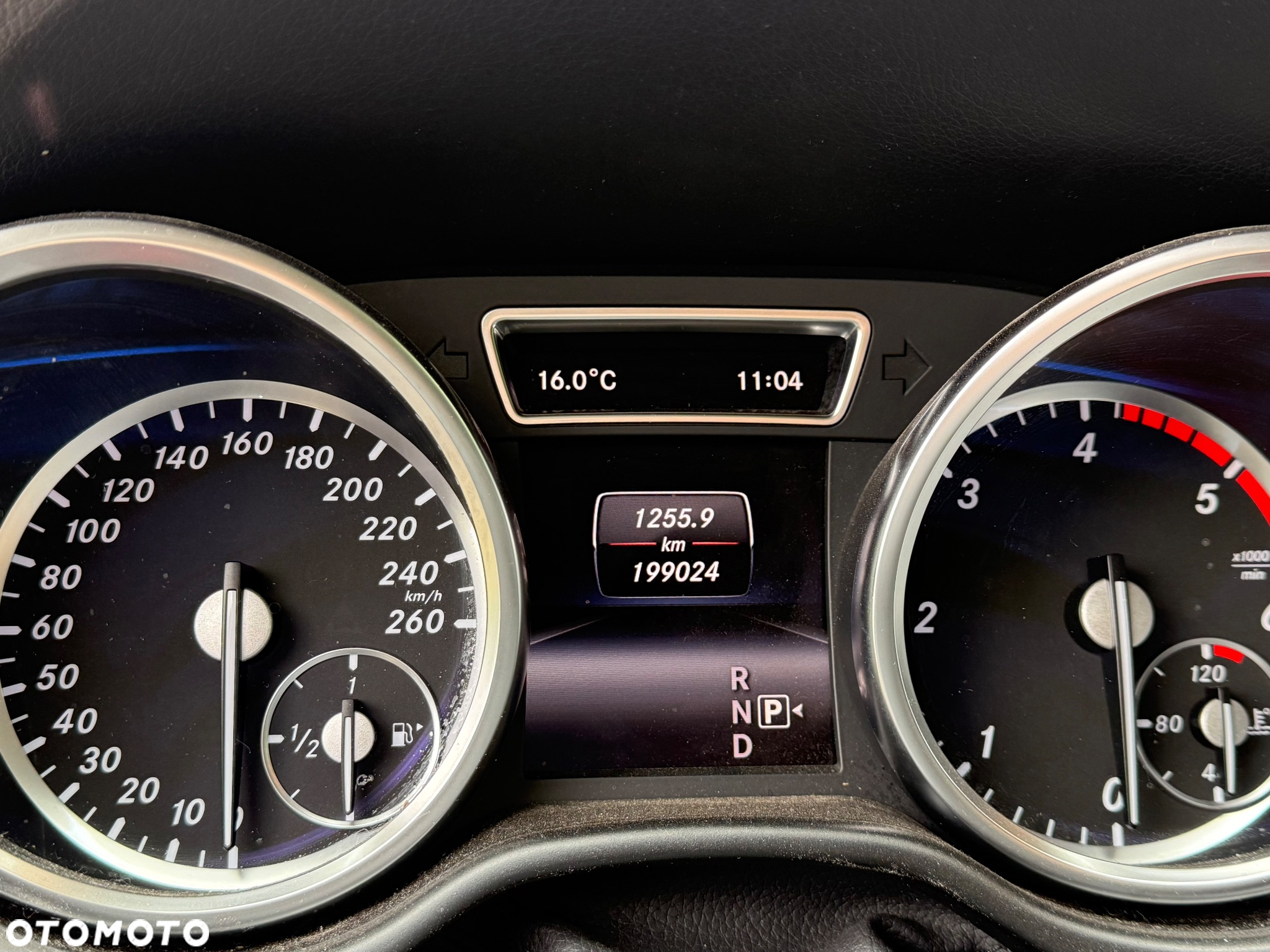 Mercedes-Benz ML 350 BlueTec 4-Matic - 11