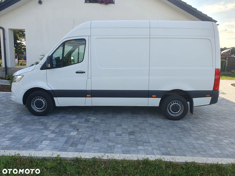 Mercedes-Benz Sprinter 907 316 - 12