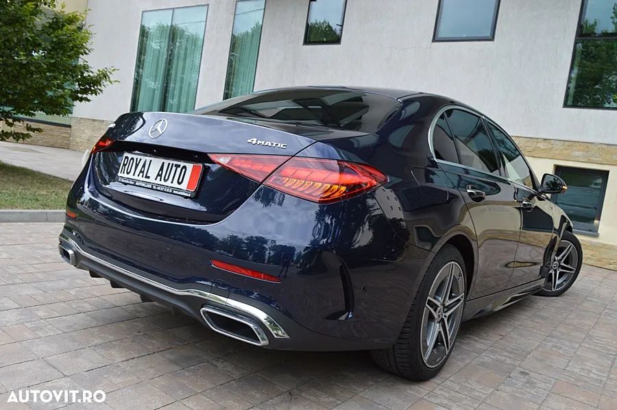Mercedes-Benz C 300 4Matic 9G-TRONIC AMG Line - 5
