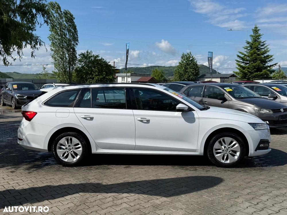 Skoda Octavia 2.0 TDI DSG Ambition - 6