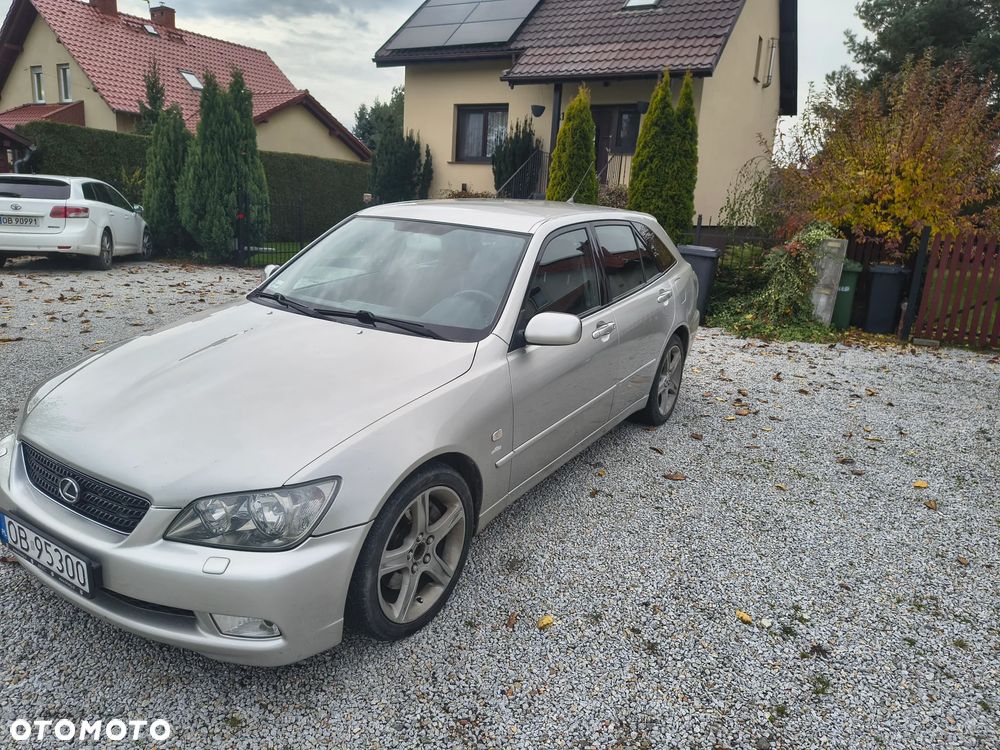 Lexus IS 300 Elegance - 2