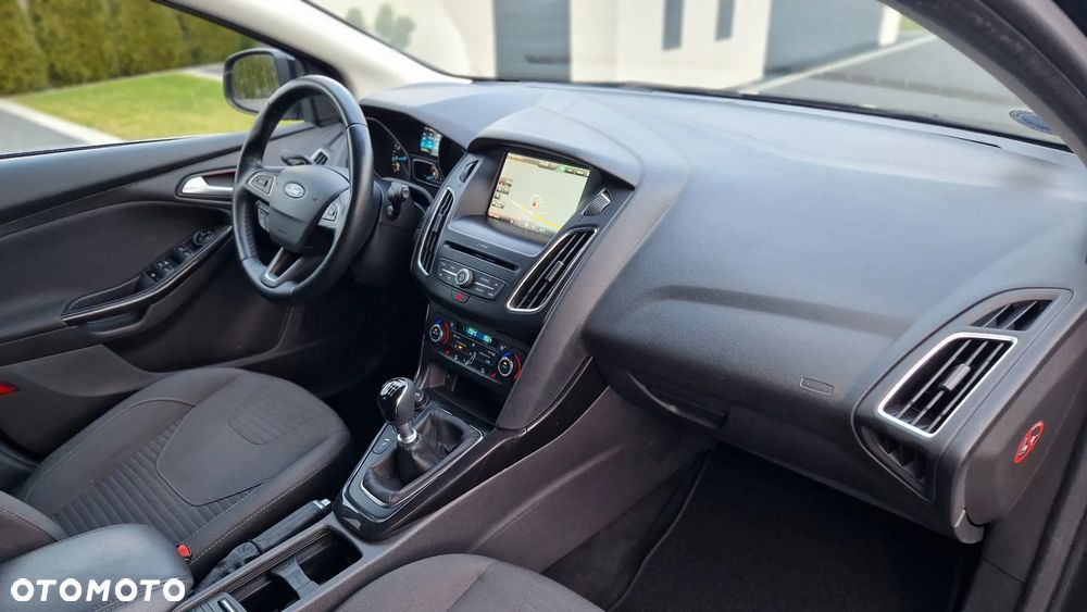 Ford Focus 1.0 EcoBoost Titanium ASS - 10