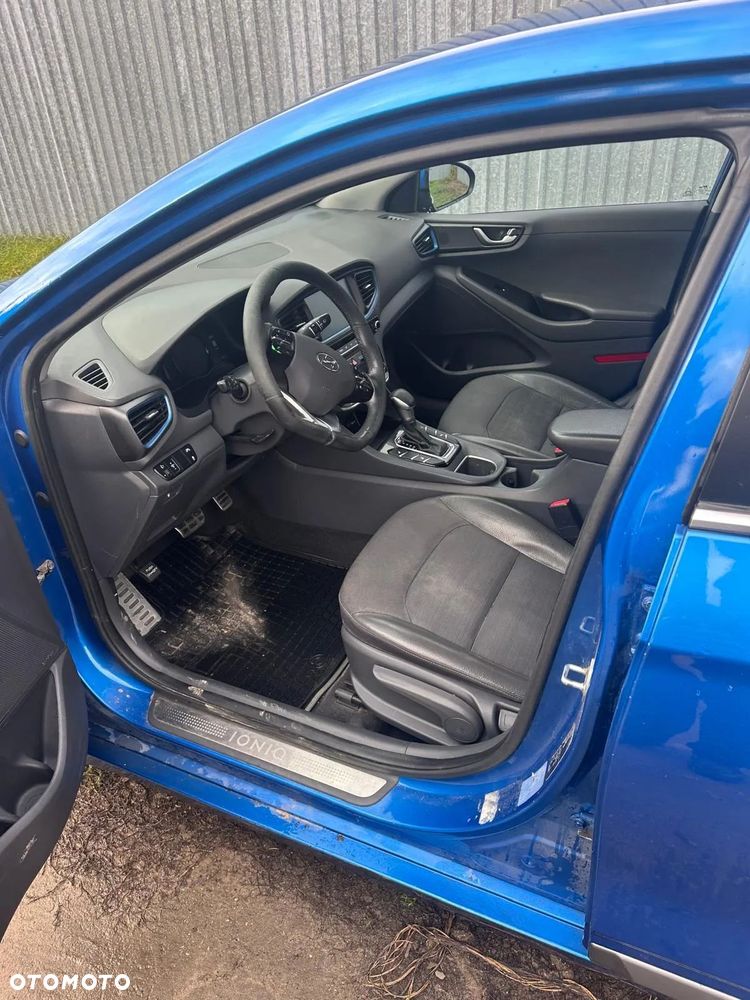 Hyundai IONIQ Hybrid Platinum - 3