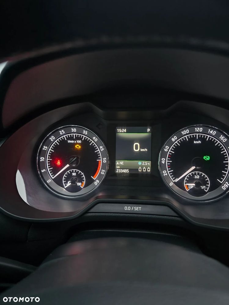 Skoda Octavia 1.6 TDI DSG Premium Edition - 27