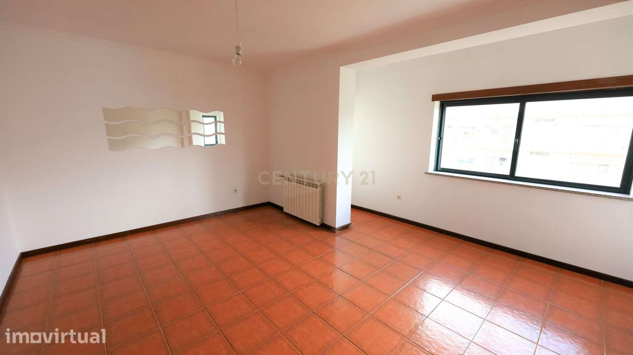 Apartamento T0 duplex em Marzovelos, Viseu - Grande imagem: 3/10