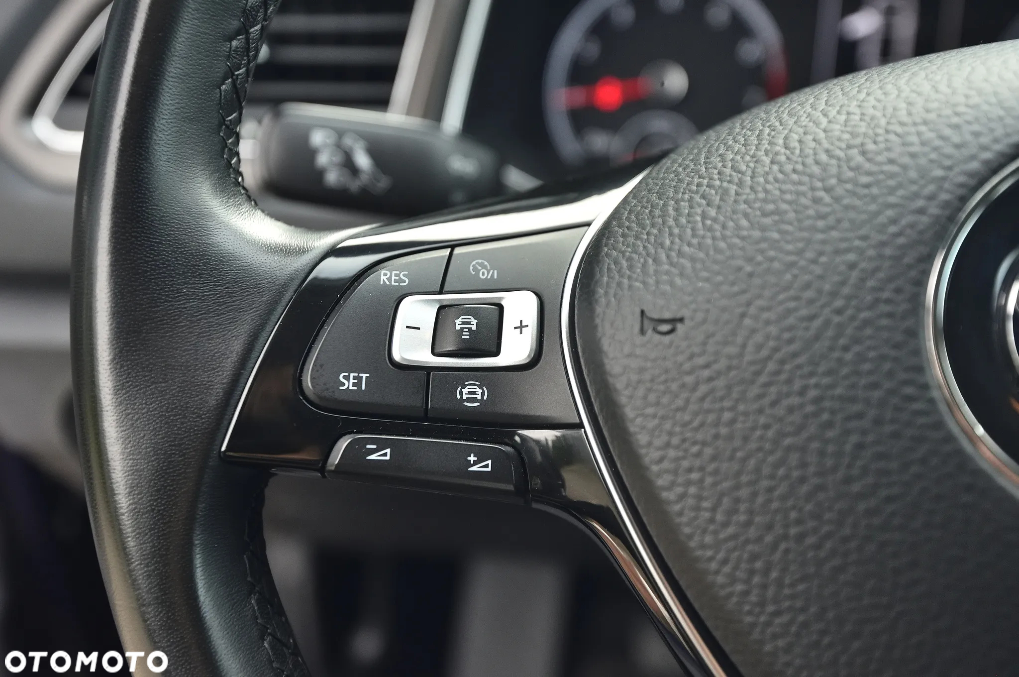 Volkswagen T-Roc 1.0 TSI Style - 26