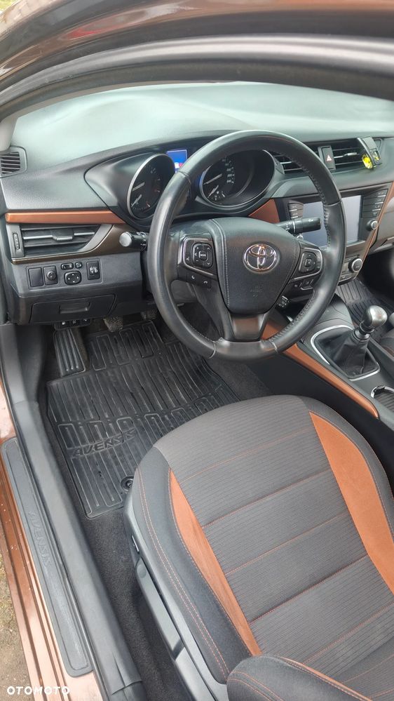Toyota Avensis 1.8 Selection - 18