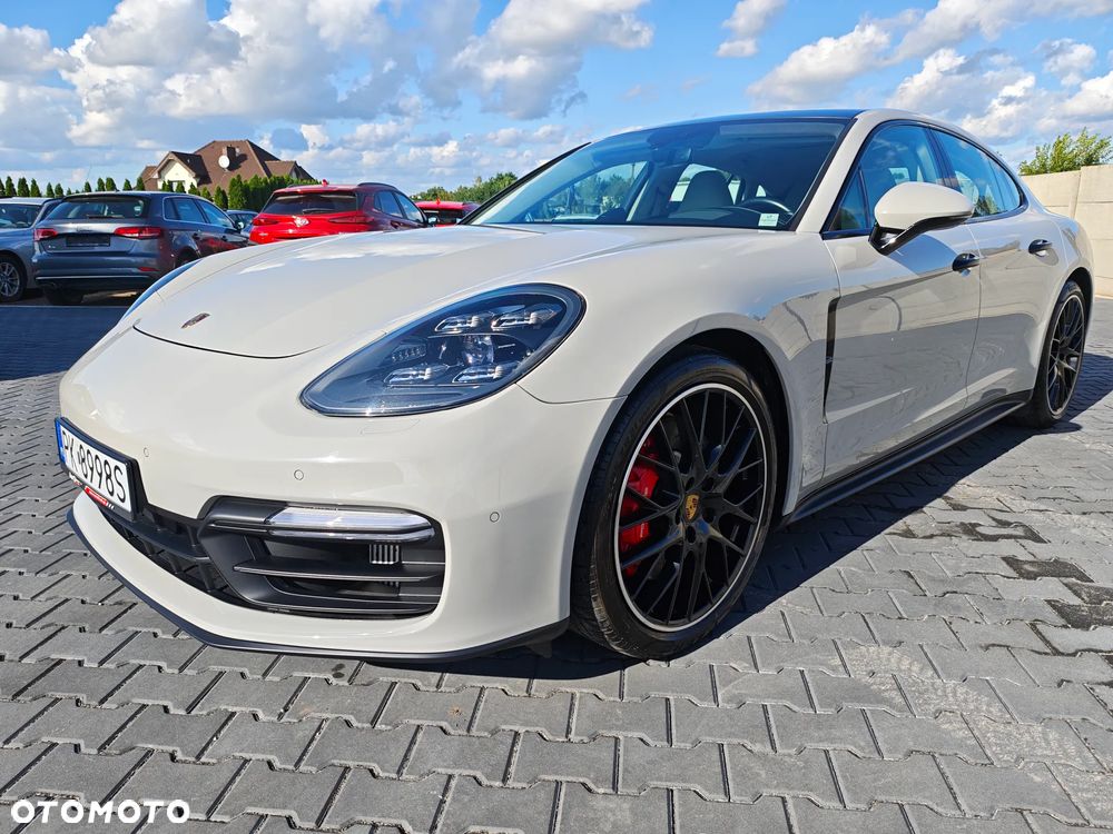 Porsche Panamera GTS - 1